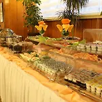 Segmen Hotell 3*