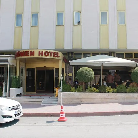 Hotel Segmen 3*