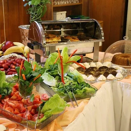Segmen Hotel