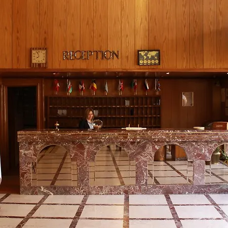 Hotel Segmen 3*